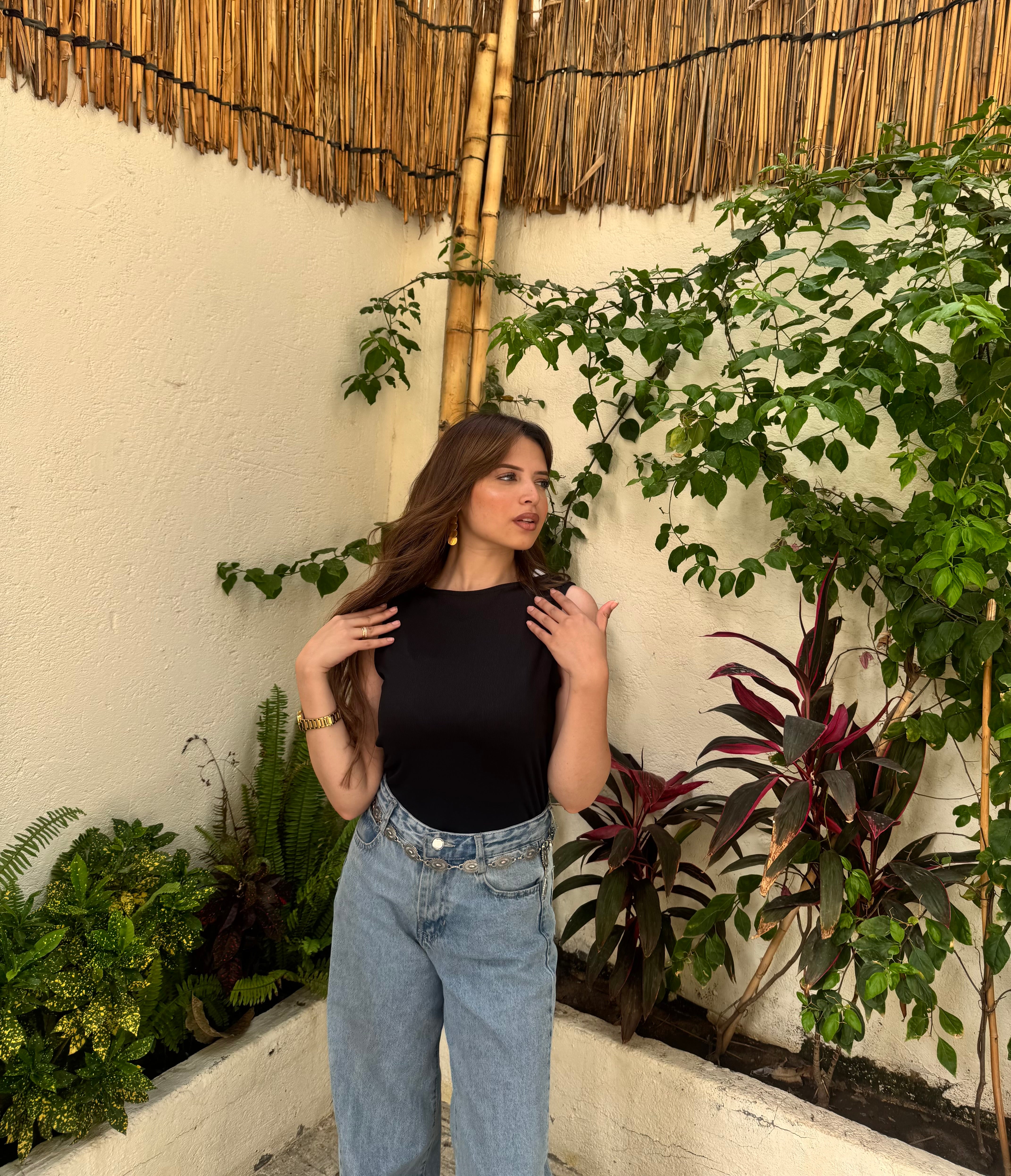 Ripped basic top