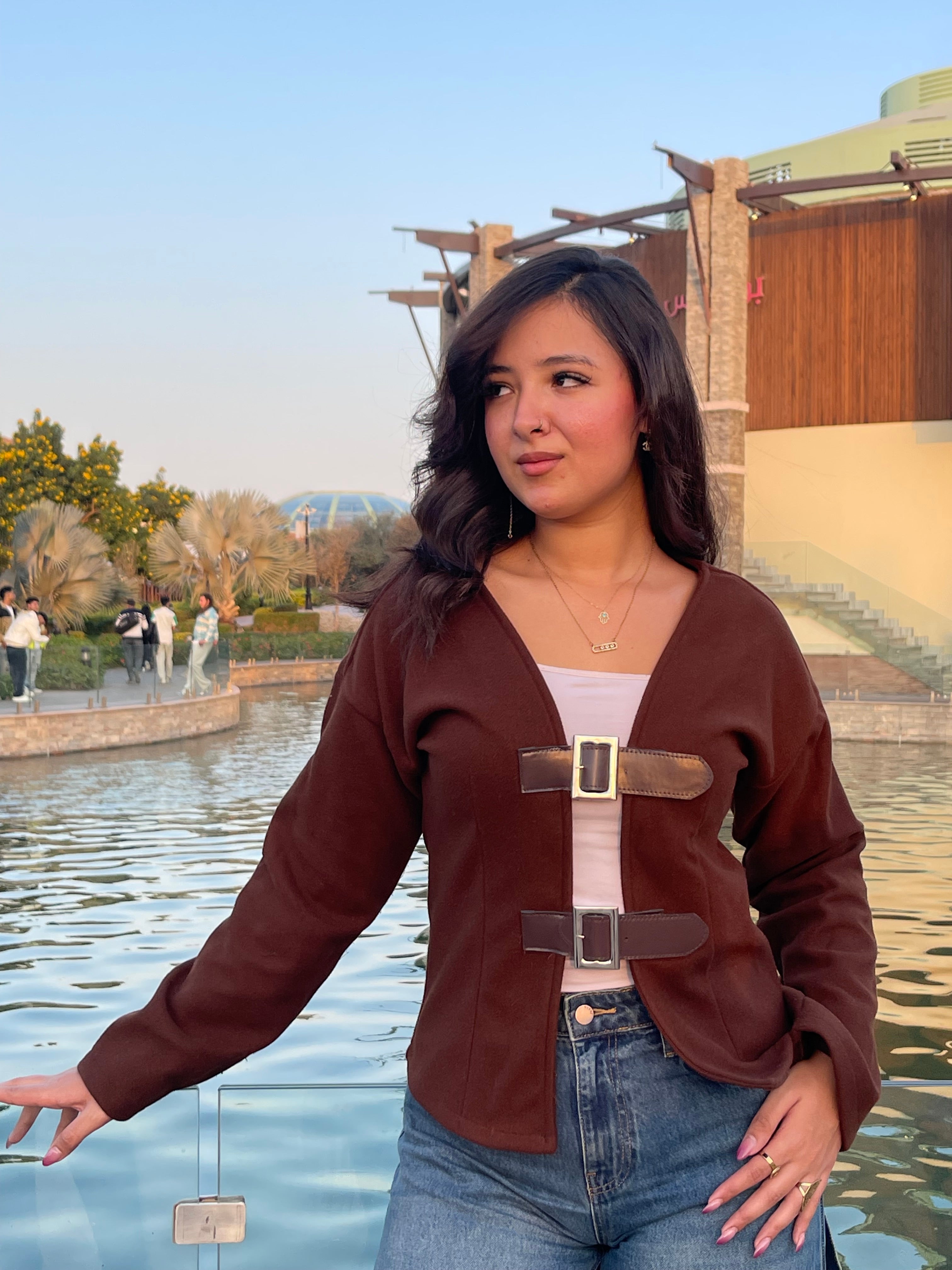 The buckle front jacket